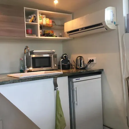 Eagles Nest - Studio W 15m Terrace - Hyper Centre Apartment *